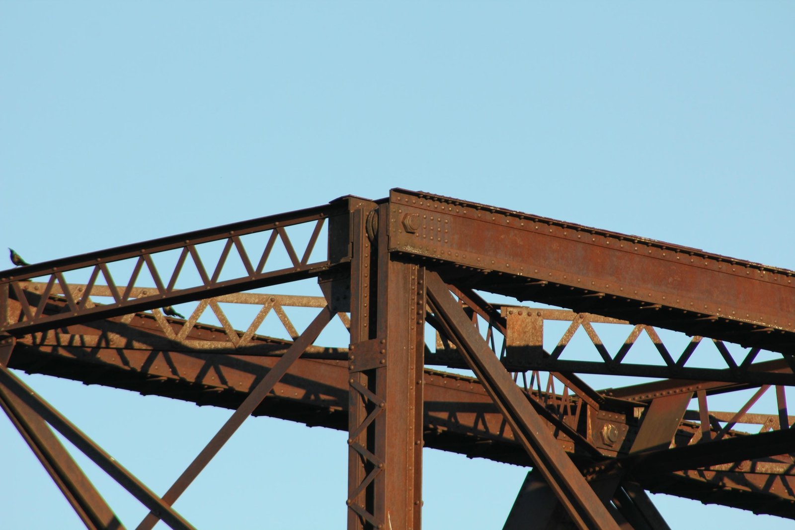 Upper angle connection, Whipple span